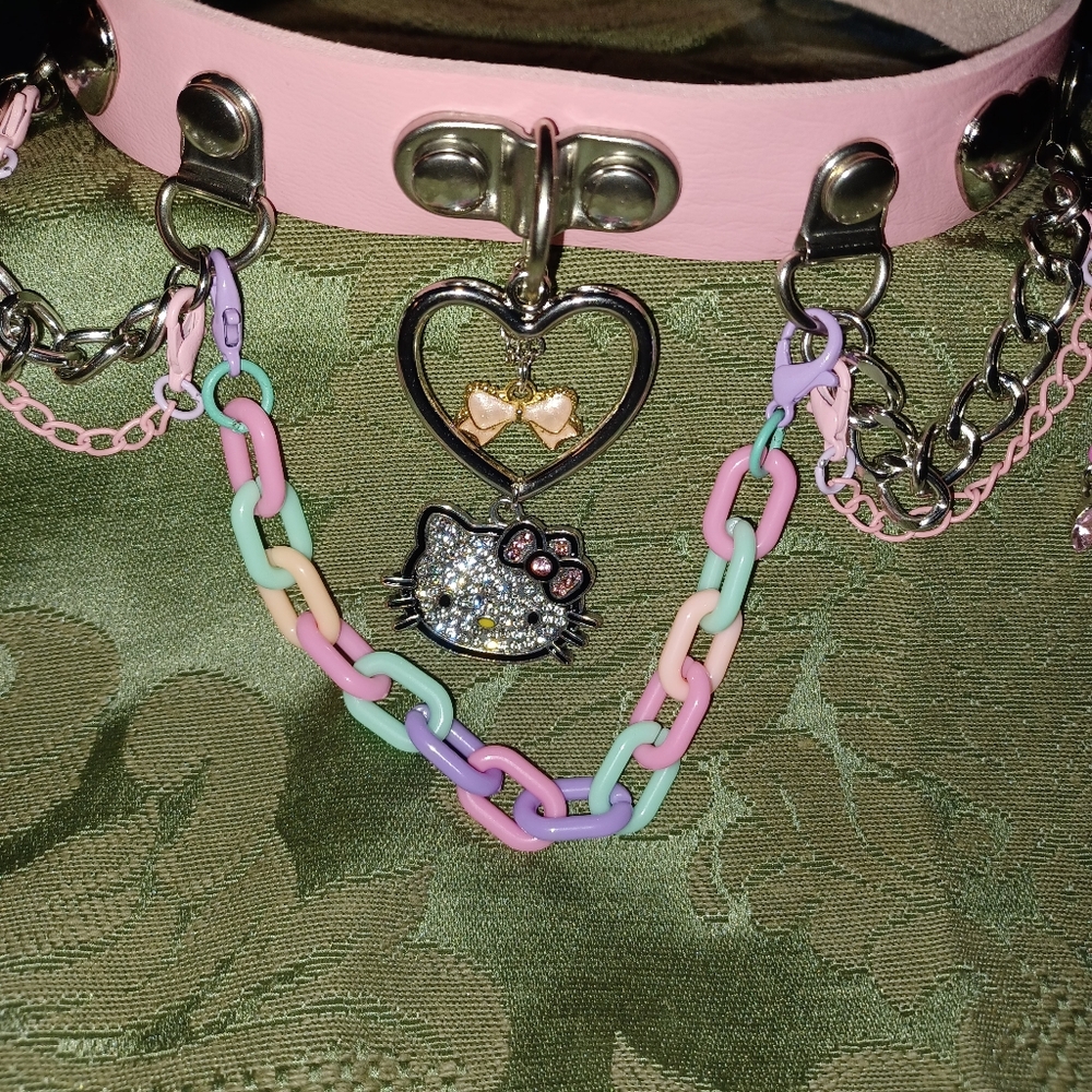 Edgy Pink Hello Kitty Choker - Picture 5 of 14